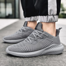 Load image into Gallery viewer, Men’s Shoes R4
