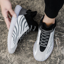 Load image into Gallery viewer, Sportive men's net surface low-heel running sneakers V1