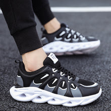 Load image into Gallery viewer, Men's Fashion Color Matching Breathable Lightweight Sneakers ZA2
