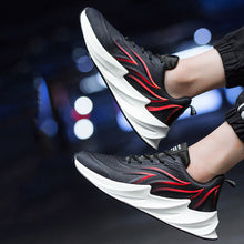Load image into Gallery viewer, Fashion Men's Totem Breathable Round Toe Sneakers G3