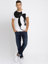 Load image into Gallery viewer, Men Navy Blue Printed Round Neck T-shirt K8