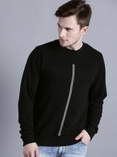 Load image into Gallery viewer, Men Black Solid Sweatshirt Z4