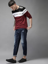 Load image into Gallery viewer, Men Maroon Colourblocked Round Neck T-shirt DD4