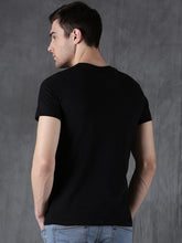 Load image into Gallery viewer, Men Black Solid Round Neck T-shirt N23