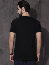 Load image into Gallery viewer, Men Black Solid Round Neck T-shirt R5