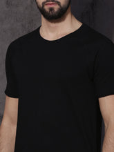 Load image into Gallery viewer, Men Black Solid Round Neck T-shirt R5