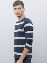 Load image into Gallery viewer, Men Navy Striped T-shirt B6