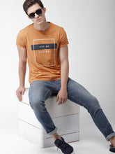 Load image into Gallery viewer, Men Orange Printed Round Neck T-shirt G4
