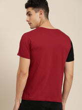 Load image into Gallery viewer, Men Maroon &amp; Black Colourblocked Round Neck T-shirt A54