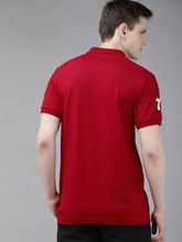 Load image into Gallery viewer, Men Red Slim Fit Solid Polo Collar T-shirt