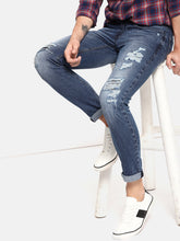Load image into Gallery viewer, Men Blue Slim Fit Mid-Rise Highly Distressed Stretchable Cropped Jeans DF6