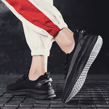 Load image into Gallery viewer, Sports and leisure breathable cloth panel shoes Q010