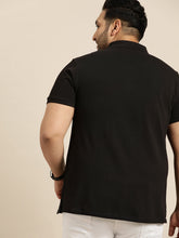 Load image into Gallery viewer, Men Black Applique Detail Polo Collar T-shirt L3