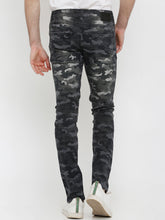 Load image into Gallery viewer, Men Black Camouflage Printed Slim Fit Mid-Rise Stretchable Jeans C33