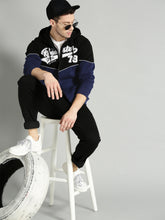 Load image into Gallery viewer, Men Navy Blue &amp; Black Colourblocked Hooded Sweatshirt F4