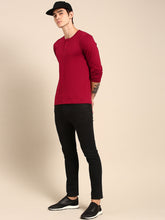 Load image into Gallery viewer, Men Maroon Solid Henley Neck T-shirt D3