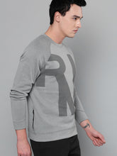 Load image into Gallery viewer, Men Grey Performance Fleece Crew Printed Running Sweatshirt I76