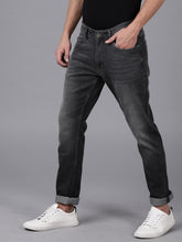 Load image into Gallery viewer, Men Black Slim Fit Mid-Rise Clean Look Stretchable Jeans M99