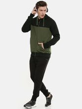 Load image into Gallery viewer, Men Olive Green &amp; Black Colourblocked Sweatshirt D45
