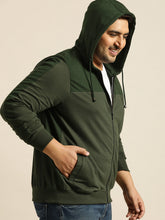 Load image into Gallery viewer, Men Olive Green Solid Hooded Sweatshirt A2