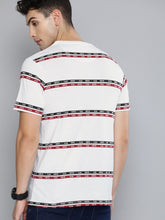 Load image into Gallery viewer, Men White Printed Round Neck T-shirt Q08