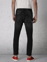 Load image into Gallery viewer, Men Black Slim Tapered Fit Mid-Rise Clean Look Stretchable Jeans SS2