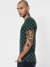 Load image into Gallery viewer, Men Green Printed Round Neck T-shirt QW3