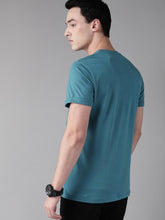 Load image into Gallery viewer, Men Blue &amp; White Printed Round Neck T-shirt A2