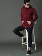 Load image into Gallery viewer, Men Maroon Solid Hooded Sweatshirt X1